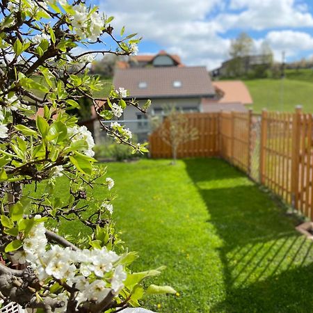 Naturnahe Familienwohnung Ruschegg Buitenkant foto