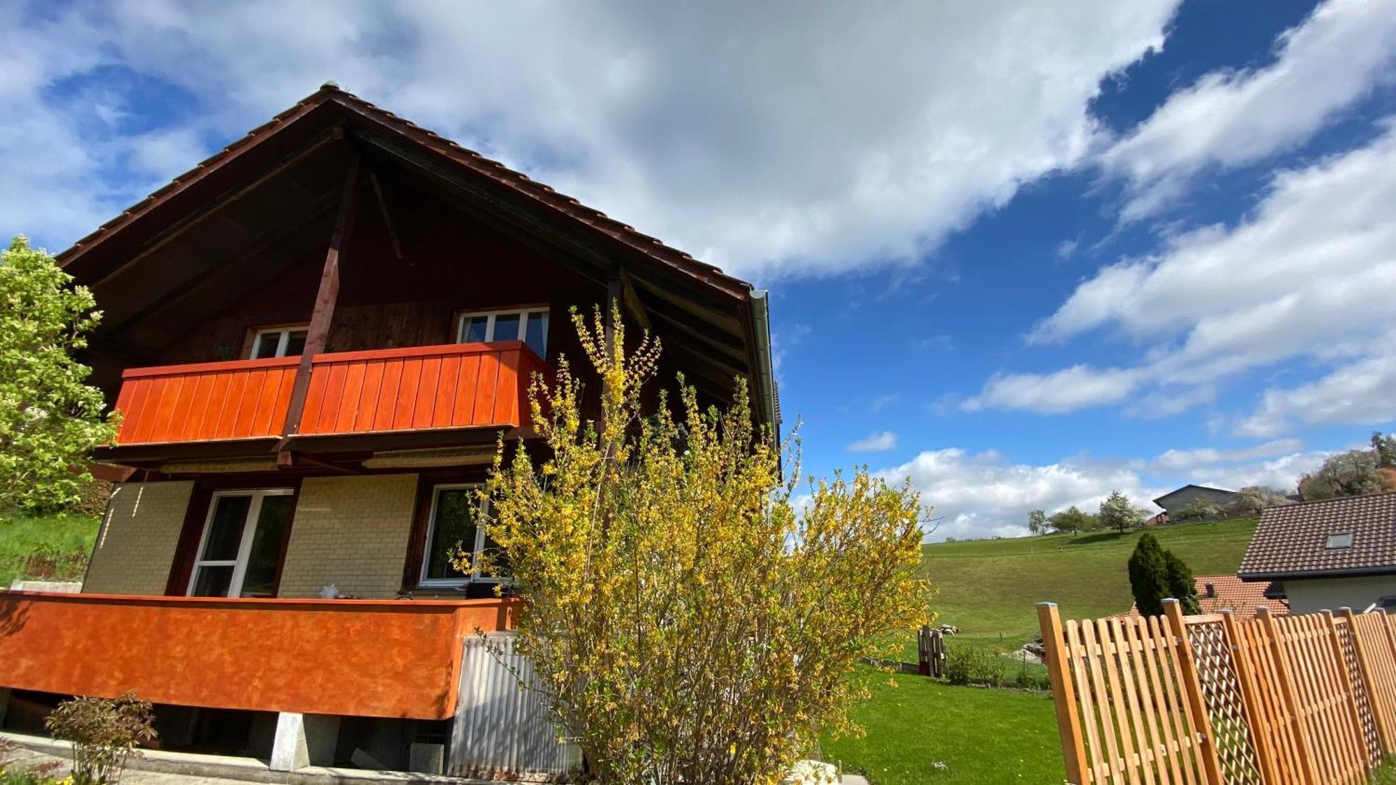 Naturnahe Familienwohnung Ruschegg Buitenkant foto